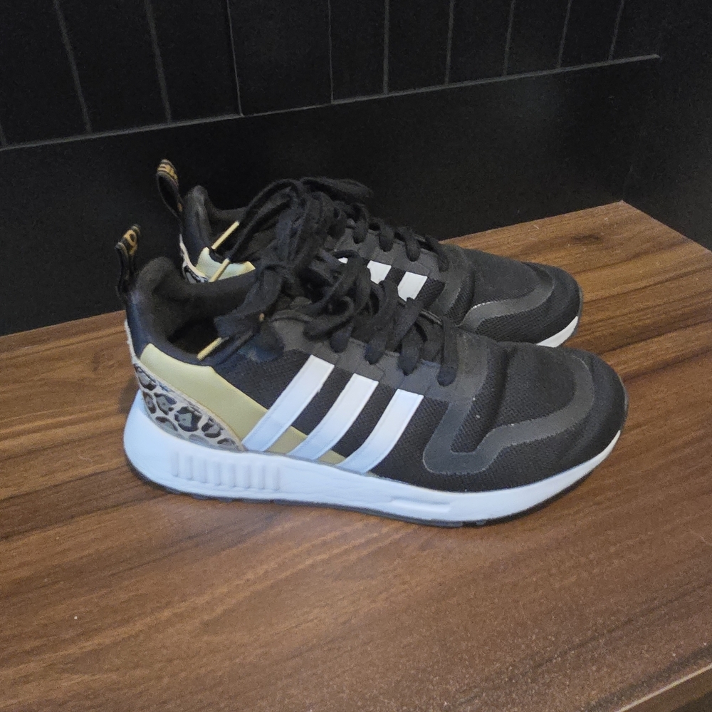 Womens Adidas Black and Gold Sneakers with White Stripes and Leopard